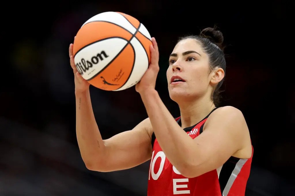 kelsey plum trade