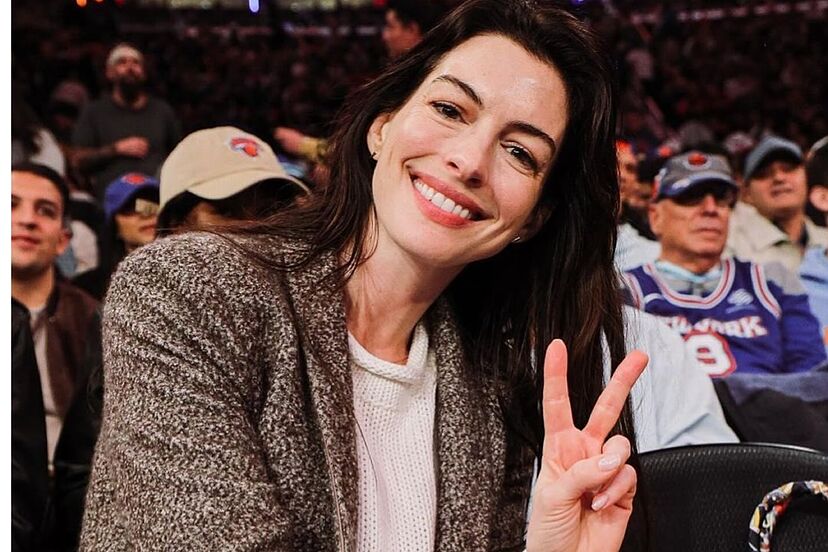 anne hathaway knicks