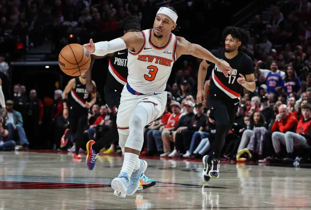 knicks trail blazers
